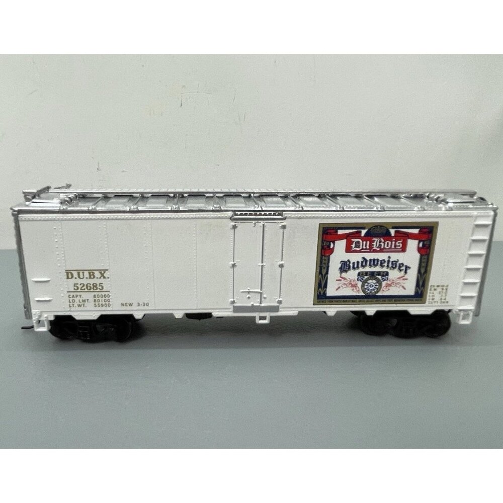 Debois Brewing Co Budweiser Train Freight Car Beer Reefer HO Scale White